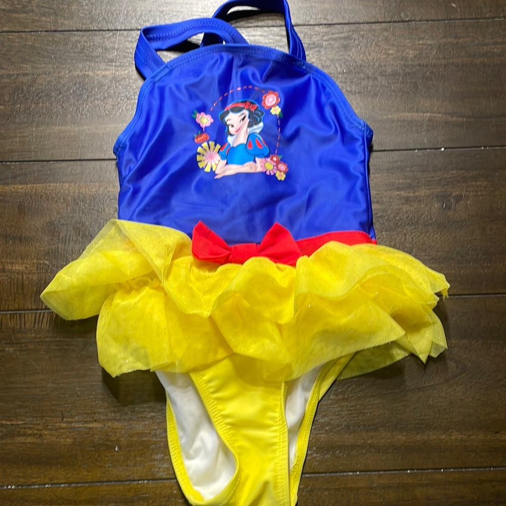 Girls Disney Snow White swimsuit size 4